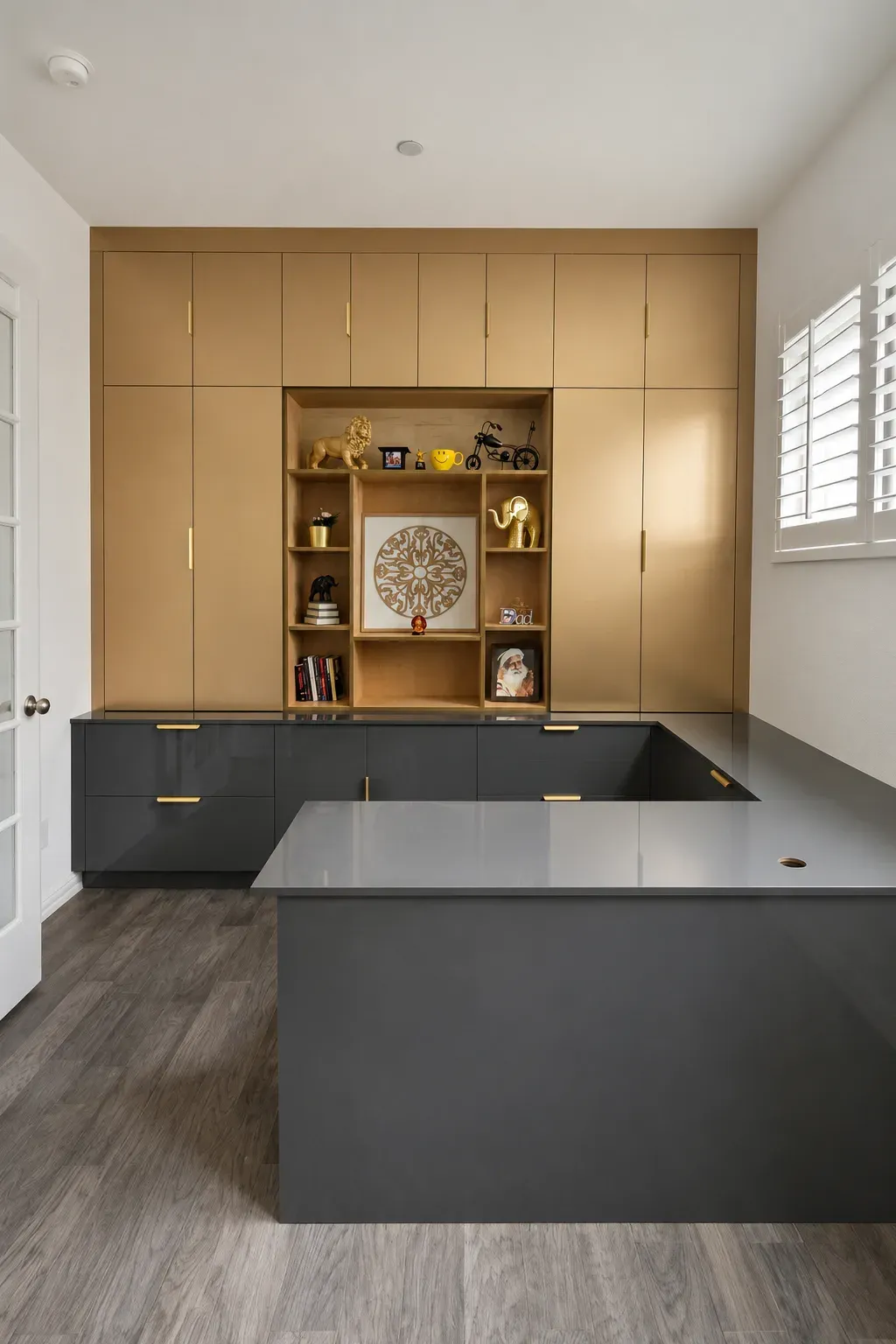 Executive Home Office Built-In