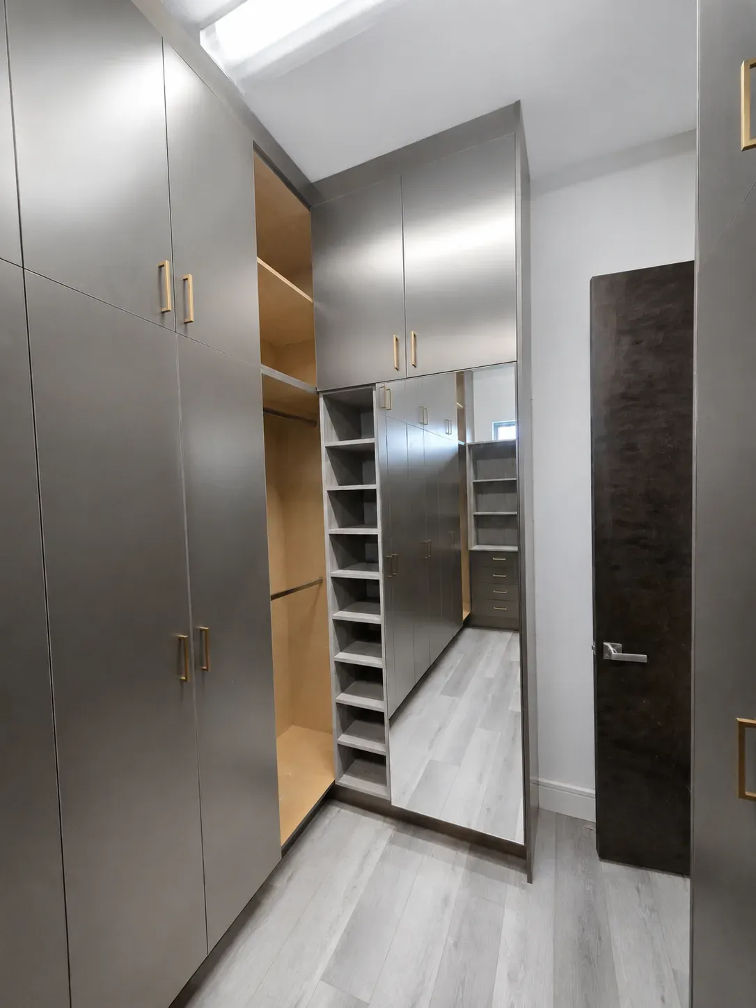 Picasso Inox Closet 1